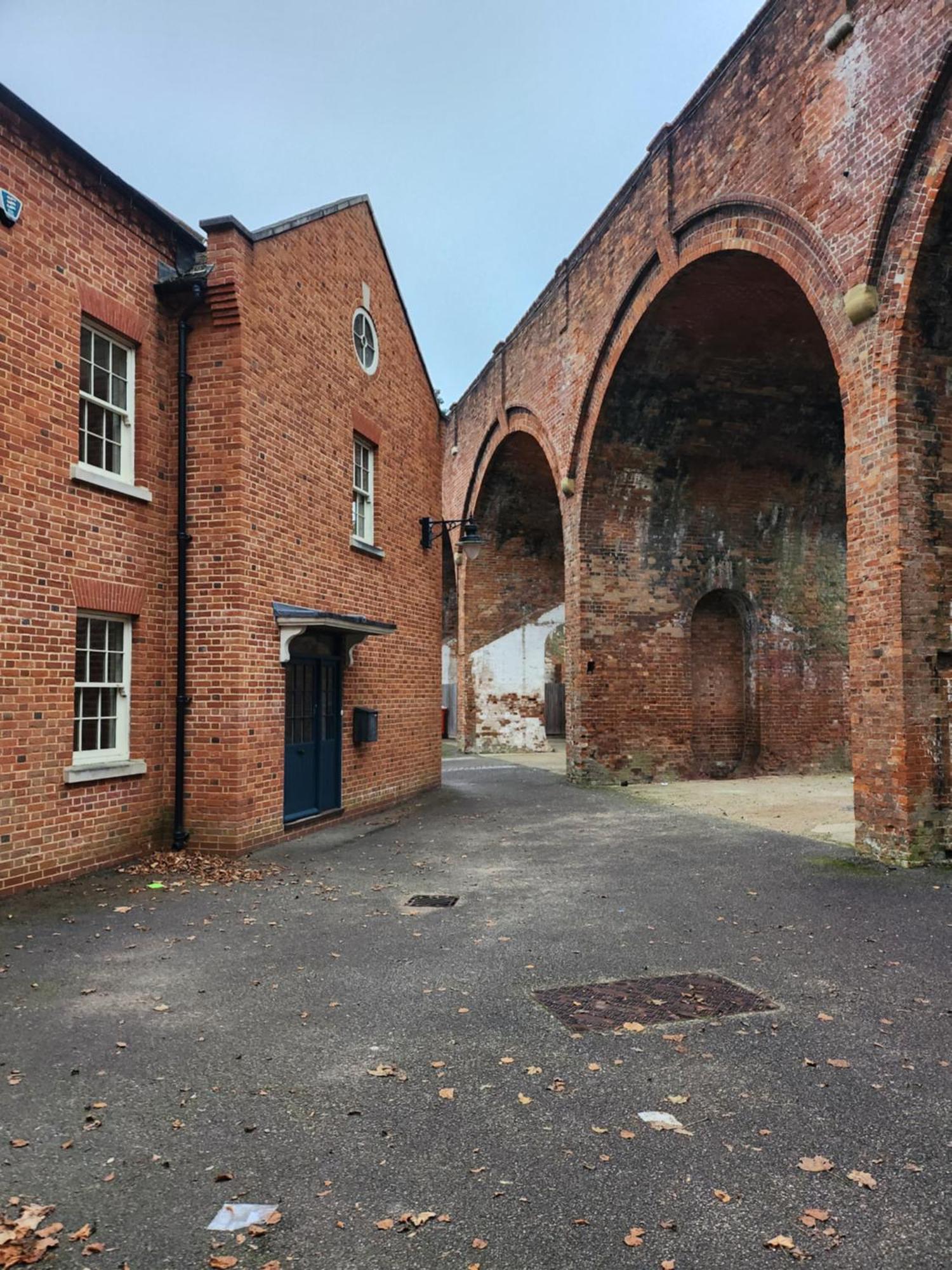 West Lodge Hatfield  Extérieur photo